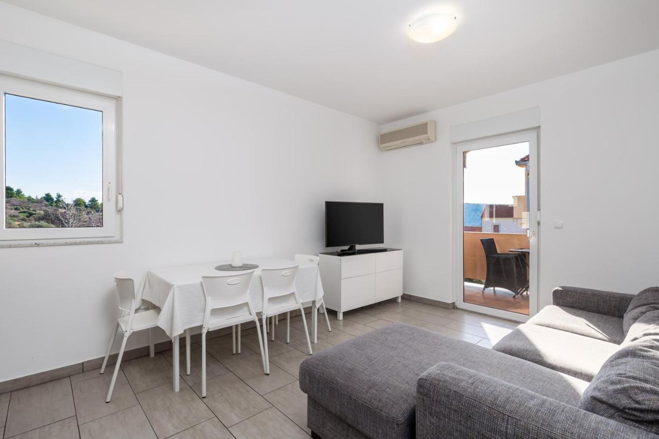 Apartment Tonka Barbat na Rabu Екстериор снимка